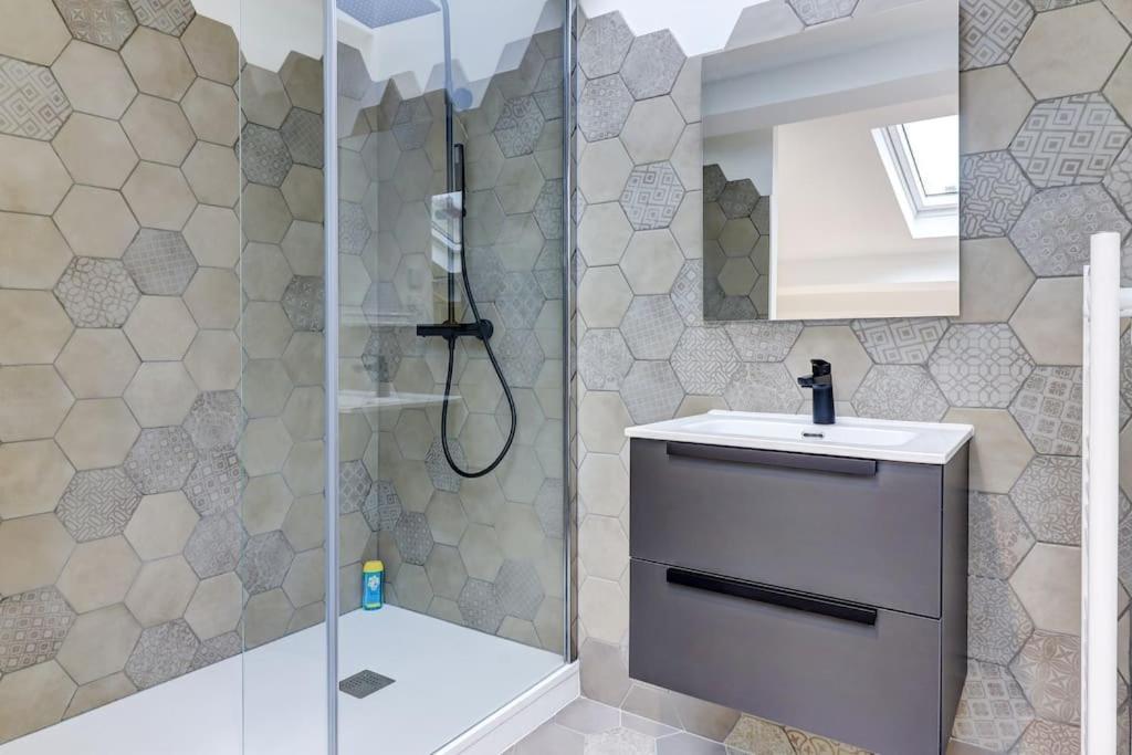 La Cambuse Topdestination-bourg - Centre - Classe 3 Etoiles Bourg-en-Bresse