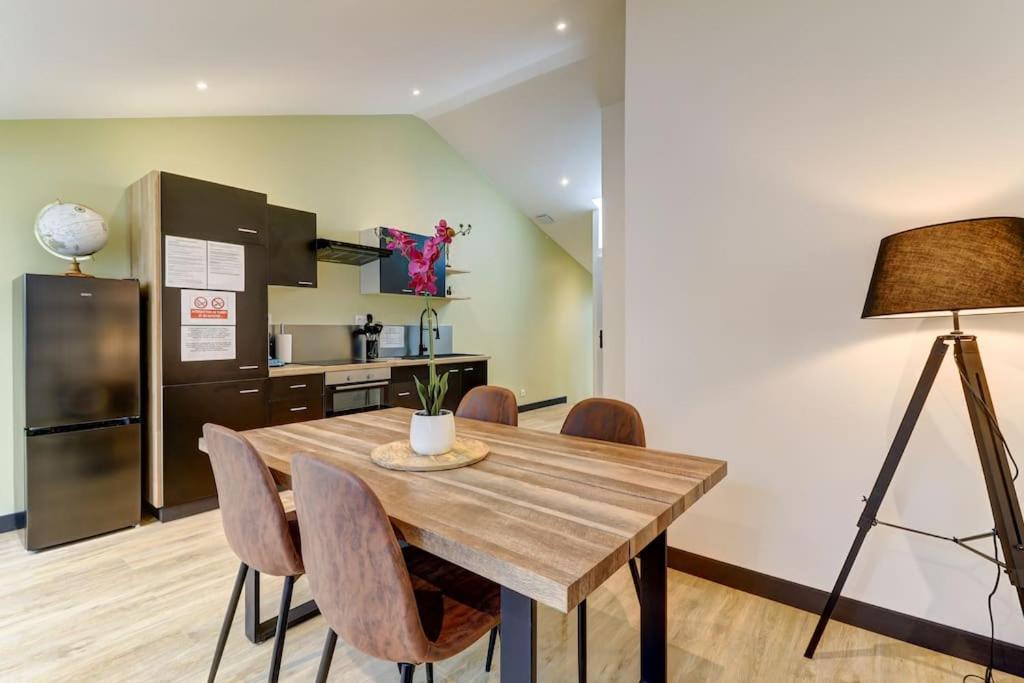 La Cambuse Topdestination-bourg - Centre - Classe 3 Etoiles Apartment *